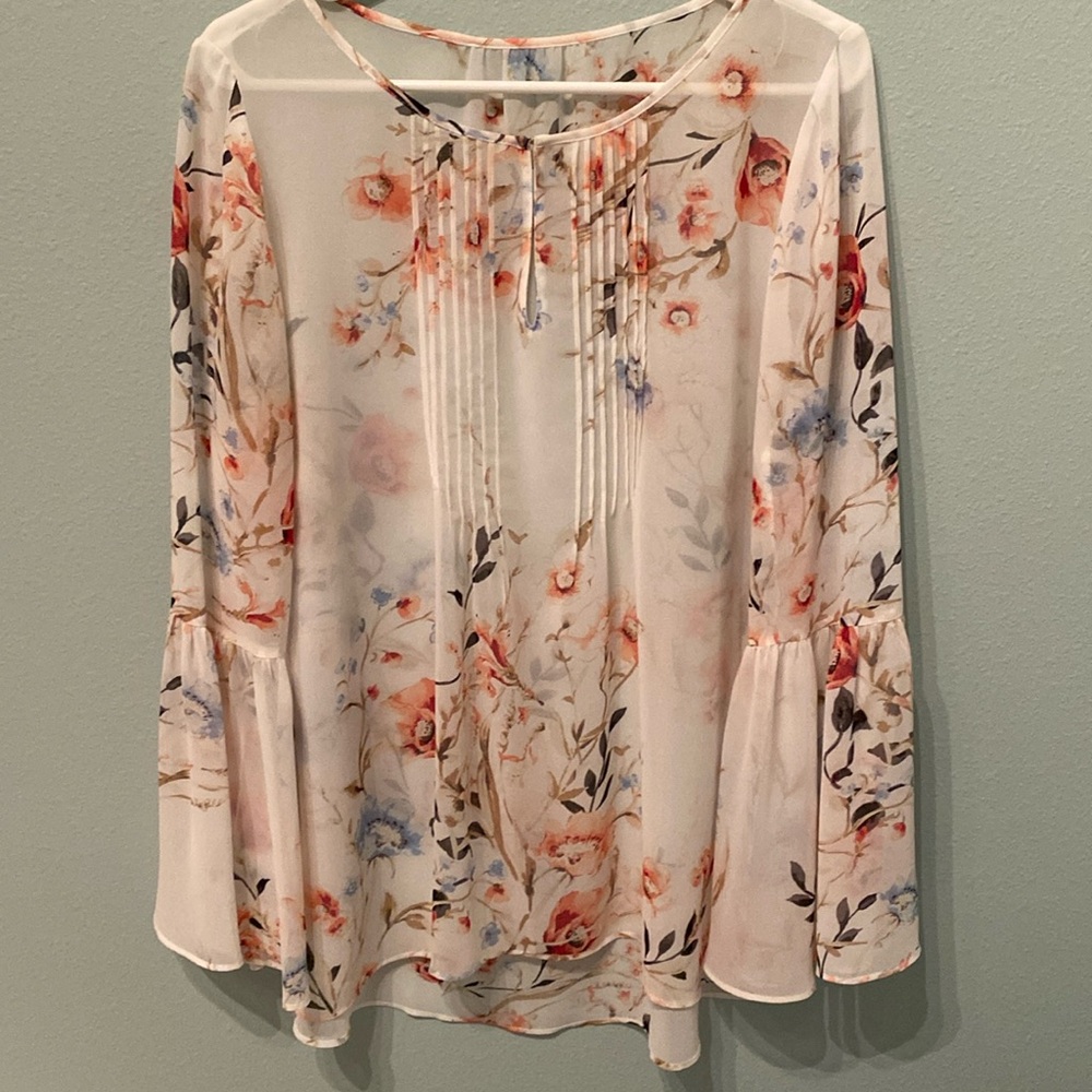 Size 10 White House Black Market orange and blue floral blouse w/ matching cami